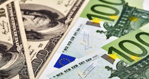 EUR/USD Head and Shoulders Pattern Hints at Further Downsides